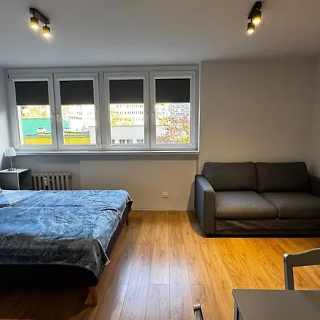 Nowoczesny Apartament Sky Tower Blisko Centrum Apartman *