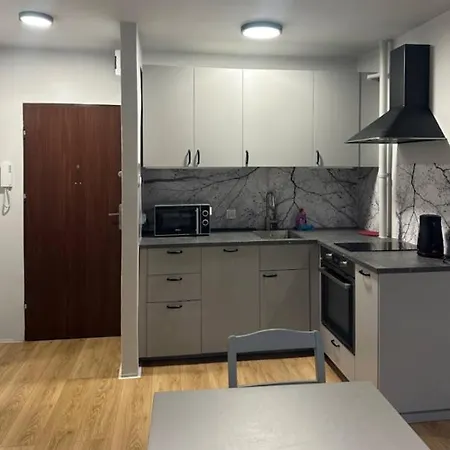 Sky Tower Z Parkingiem Apartamento